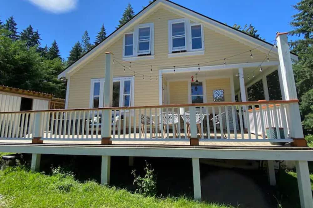 Photo of Outdoor in Shawnigan Lake