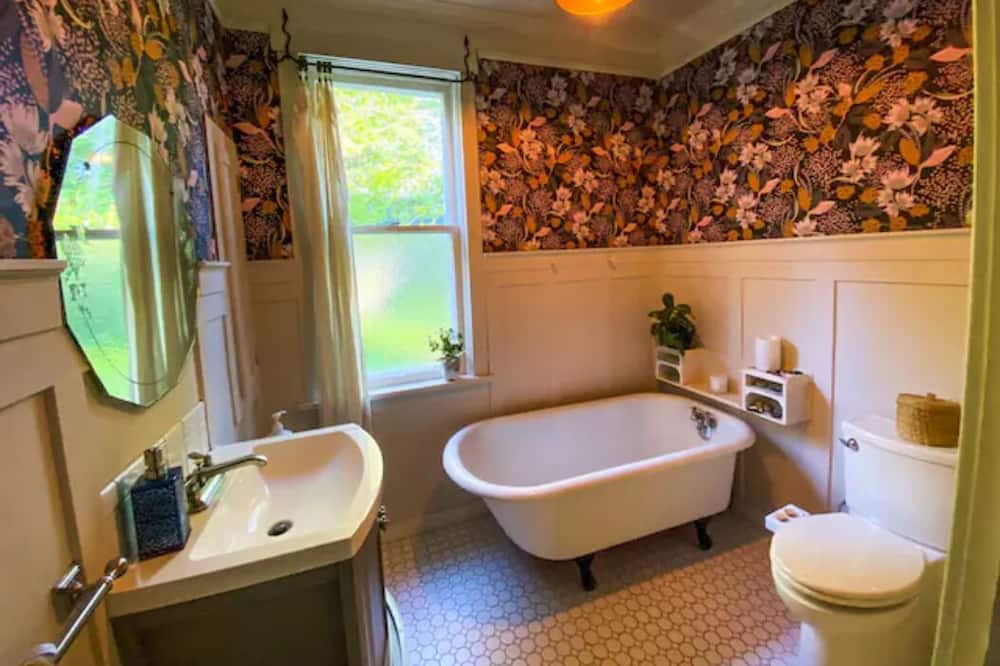 Photo of Bathroom in Shawnigan Lake