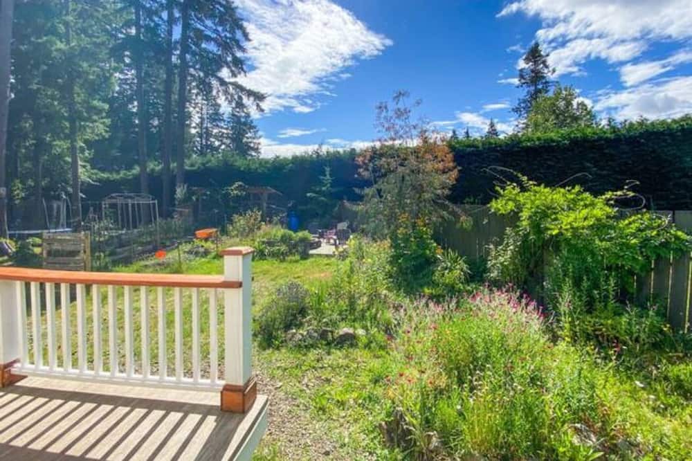 Photo of Outdoor in Shawnigan Lake
