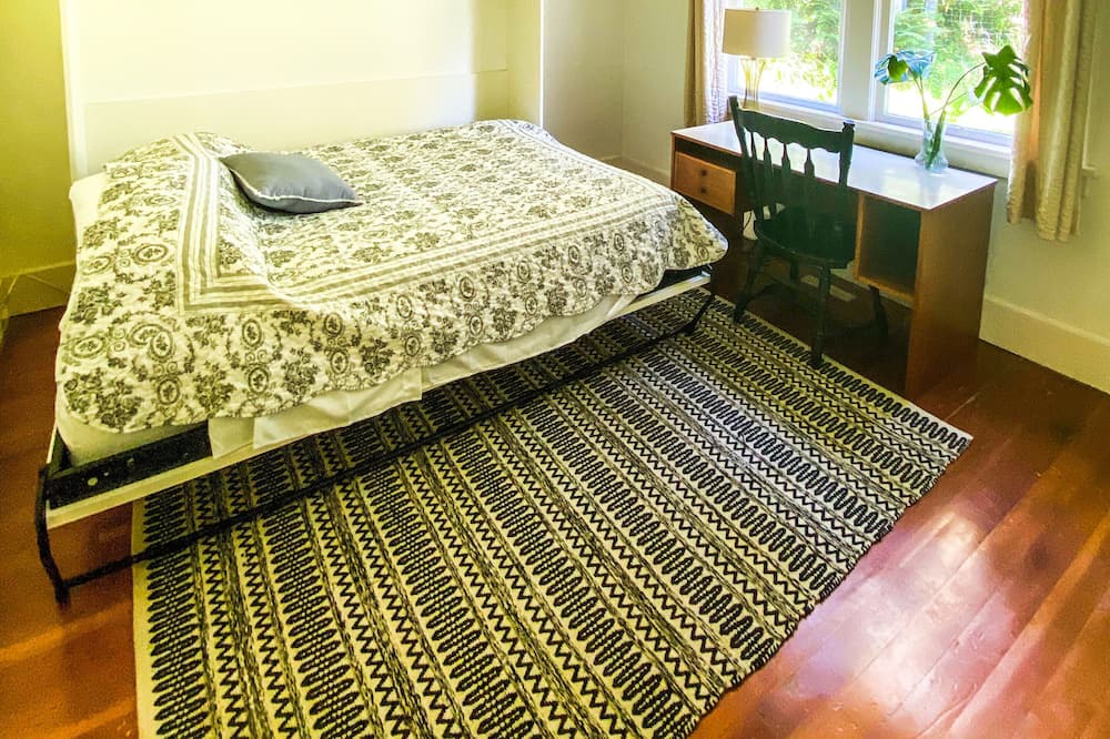 Photo of Bedroom in Shawnigan Lake