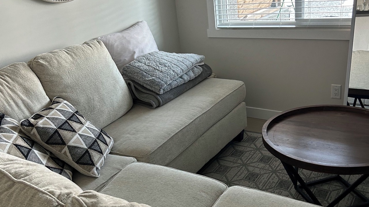 Photo of Livingroom in Sylvan Lake