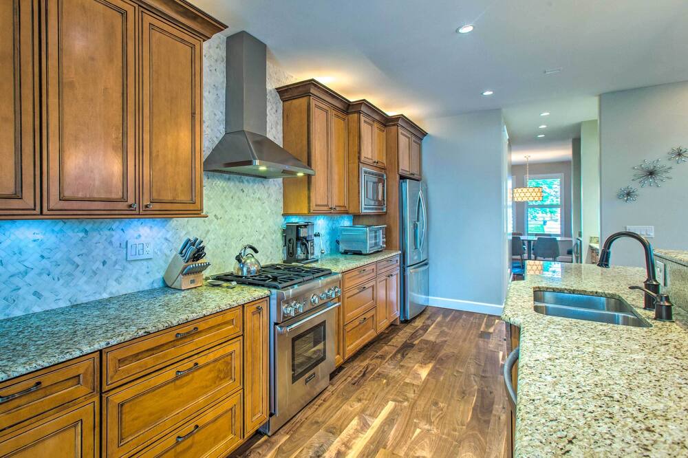 Photo of Kitchen in Washington Park West