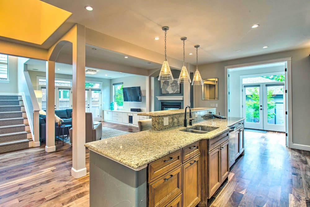 Photo of Kitchen in Washington Park West