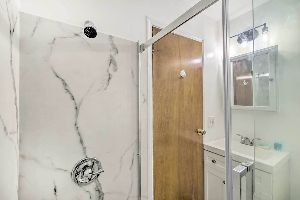 Photo of Bathroom in Mayfield Heights