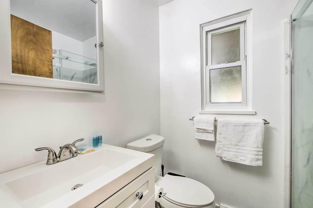 Photo of Bathroom in Mayfield Heights