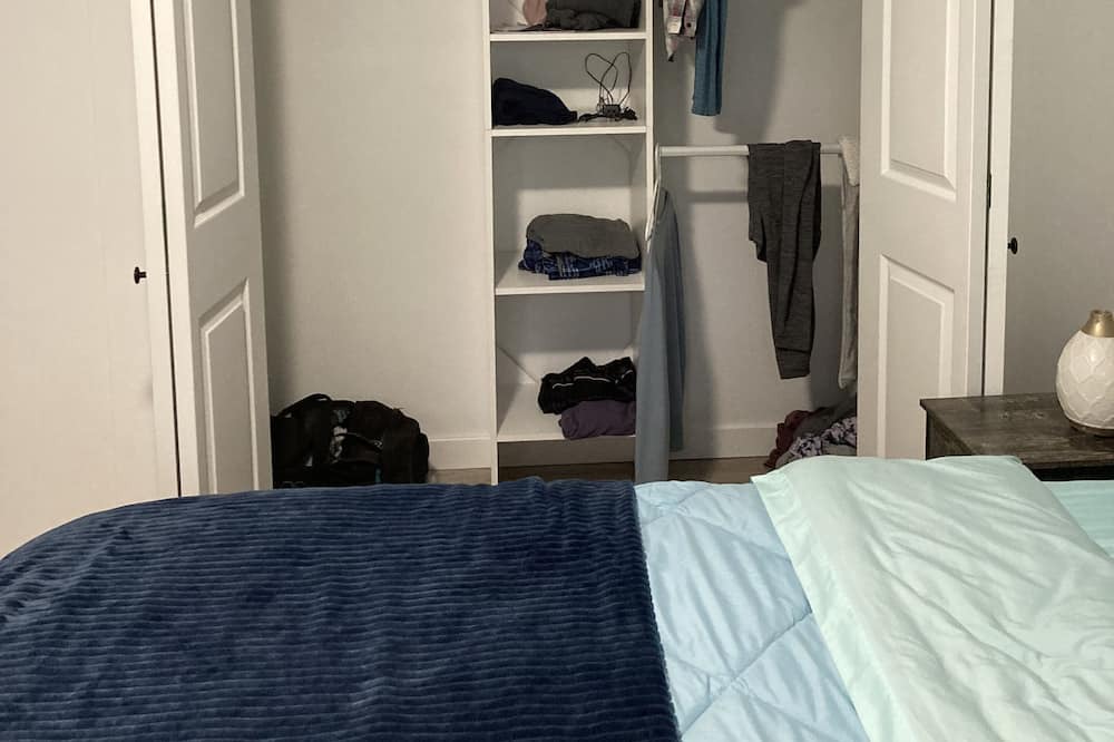 Photo of Bedroom in Anglemont