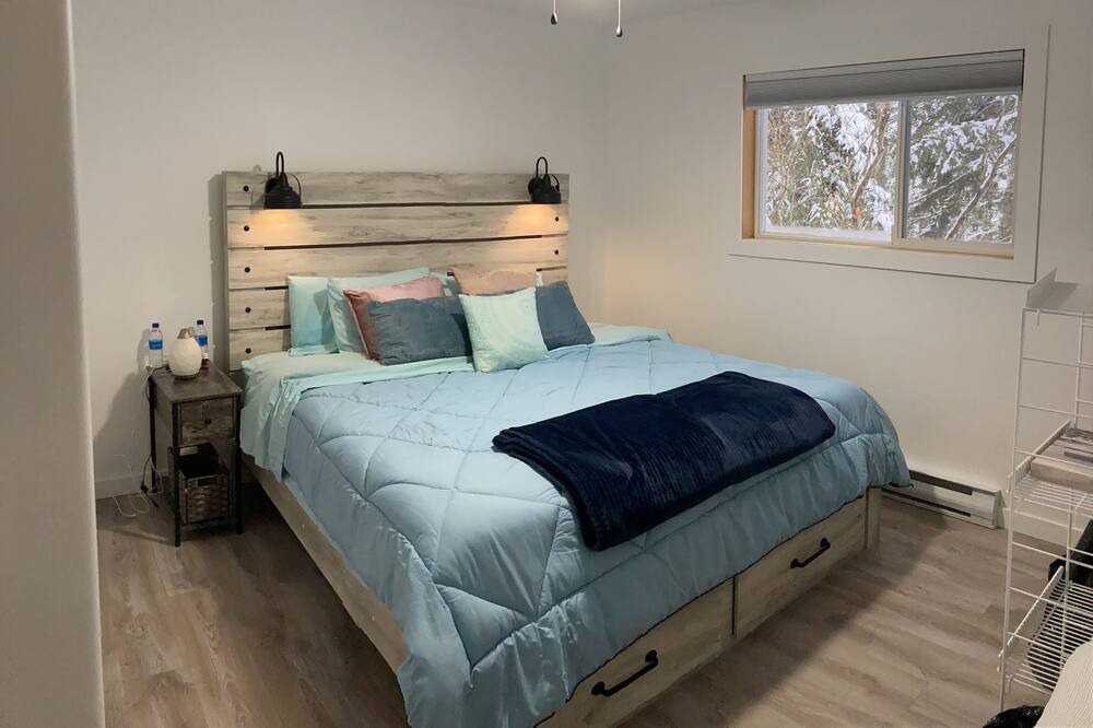 Photo of Bedroom in Anglemont
