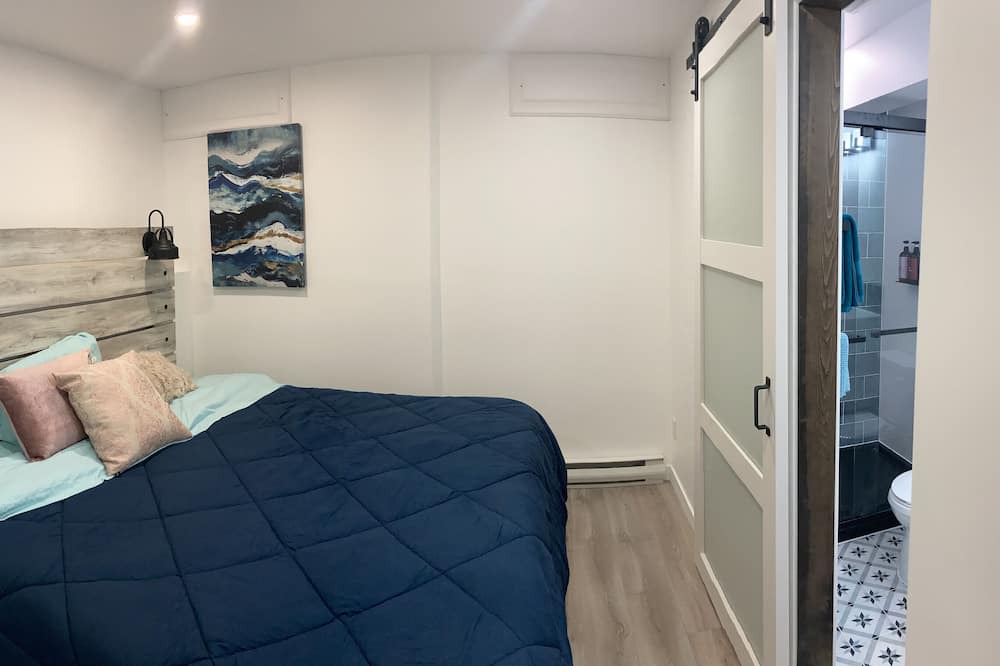 Photo of Bedroom in Anglemont