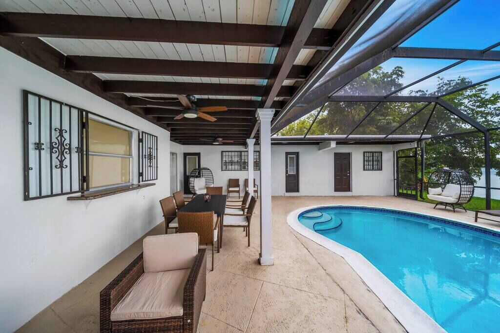 Photo of Outdoor in Pembroke Pines