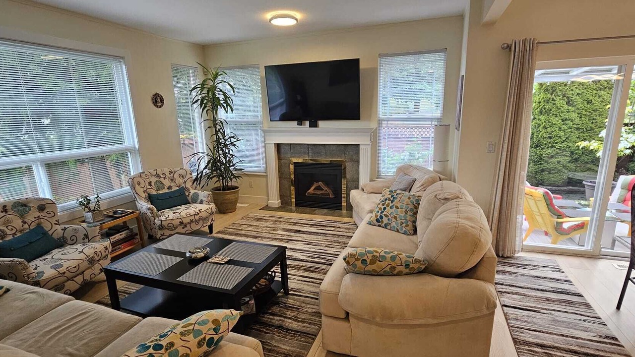 Photo of Livingroom in Westwood Plateau
