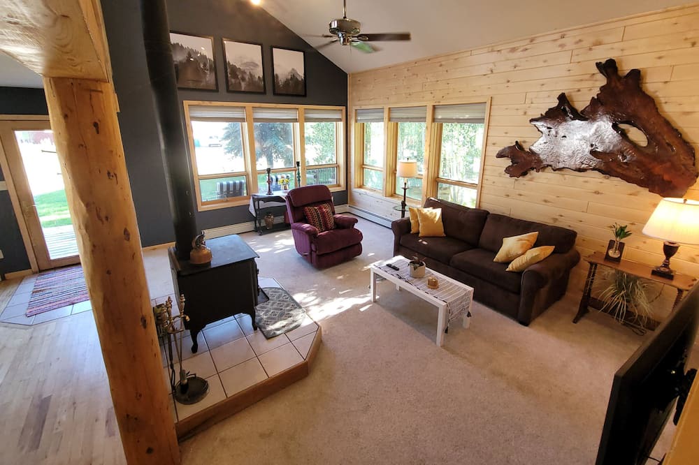 Photo of Livingroom in Crested Butte South