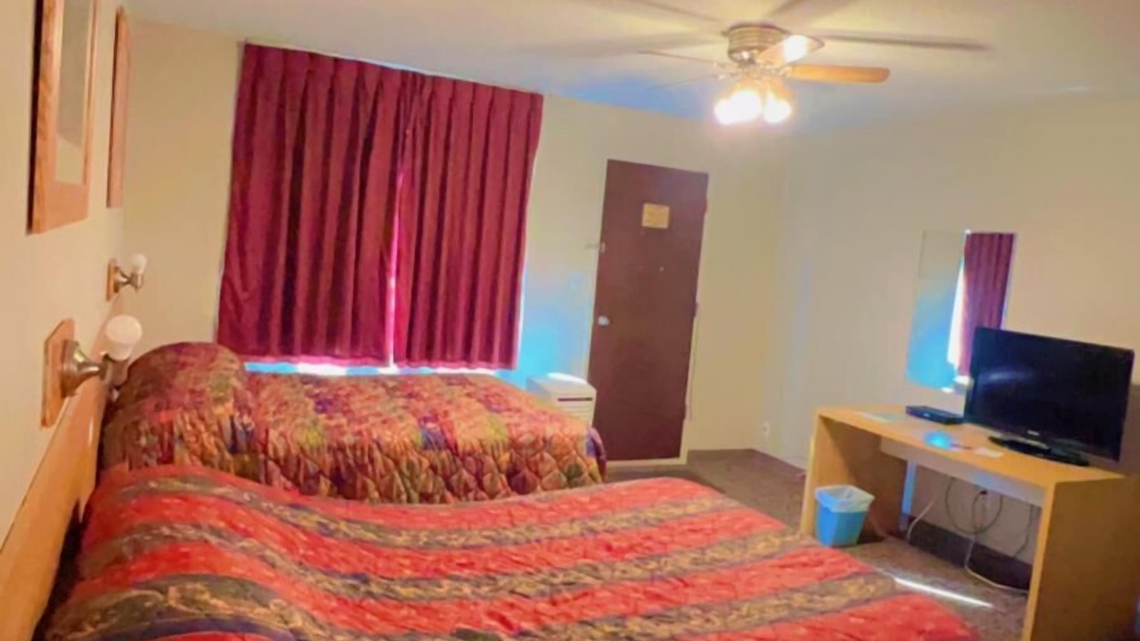 Photo of Bedroom in Redwater