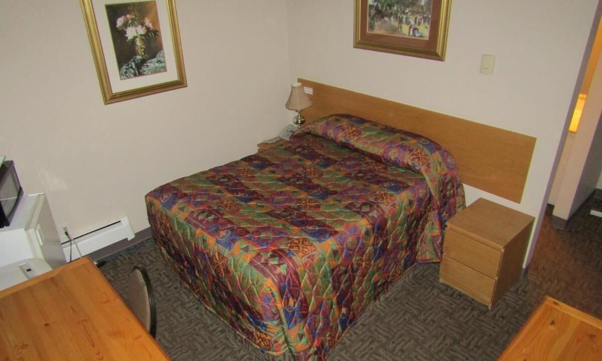 Photo of Bedroom in Redwater