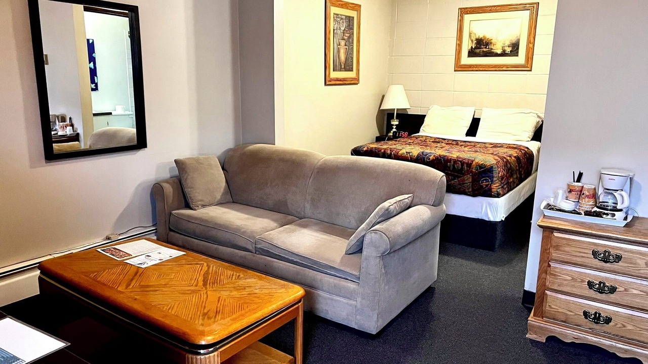 Photo of Bedroom in Redwater