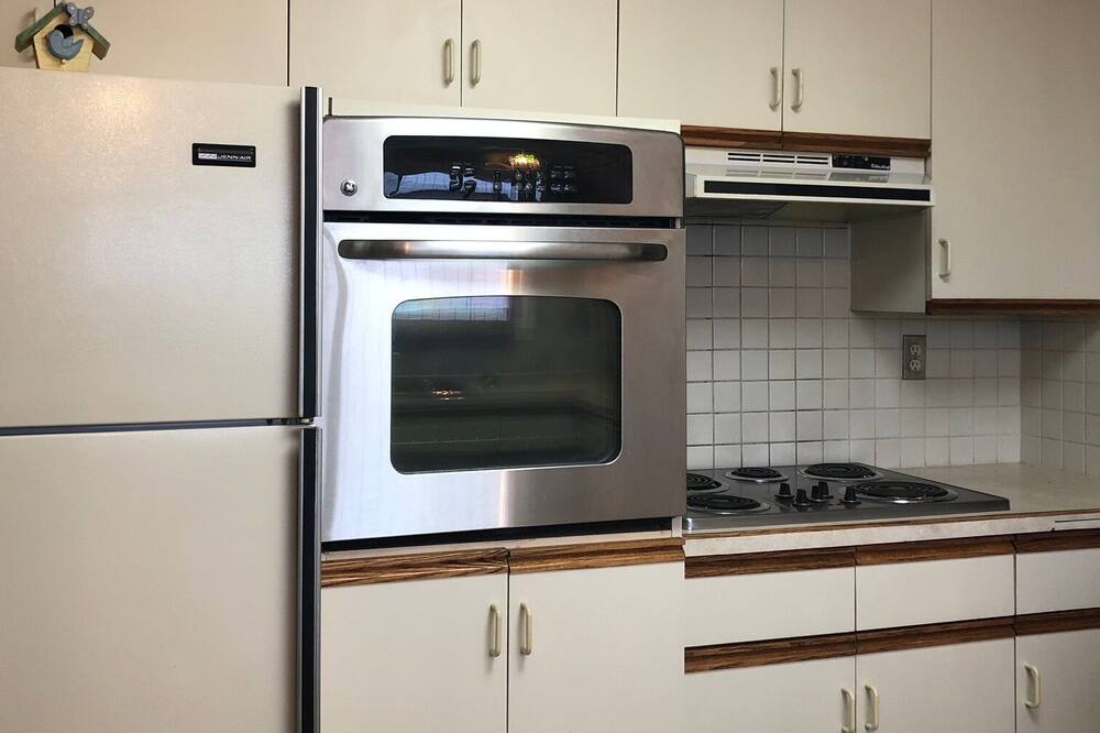 Photo of Kitchen in Whyte ave