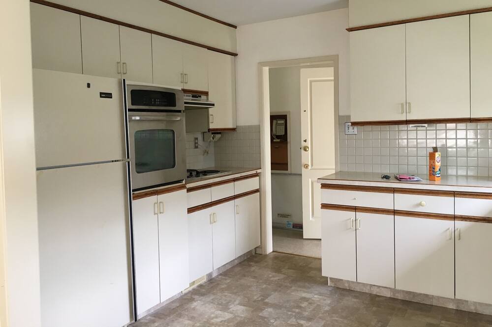 Photo of Kitchen in Whyte ave