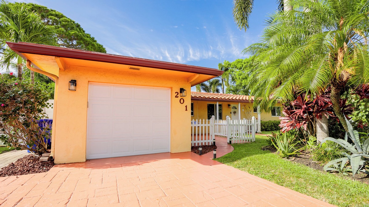 Photo of Outdoor in Garden Isles