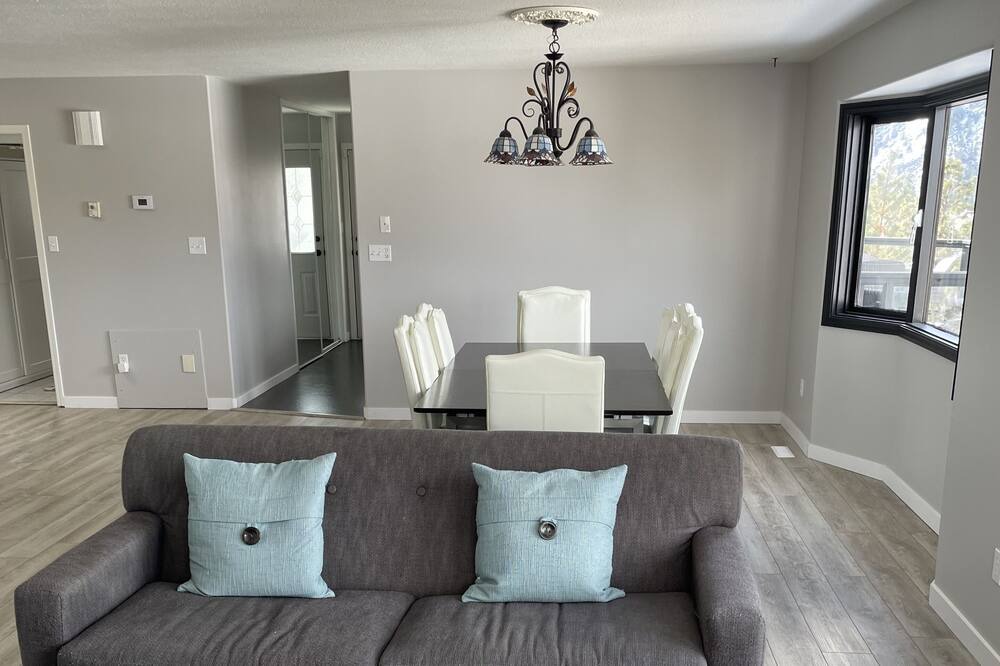Photo of Livingroom in Okanagan-Similkameen