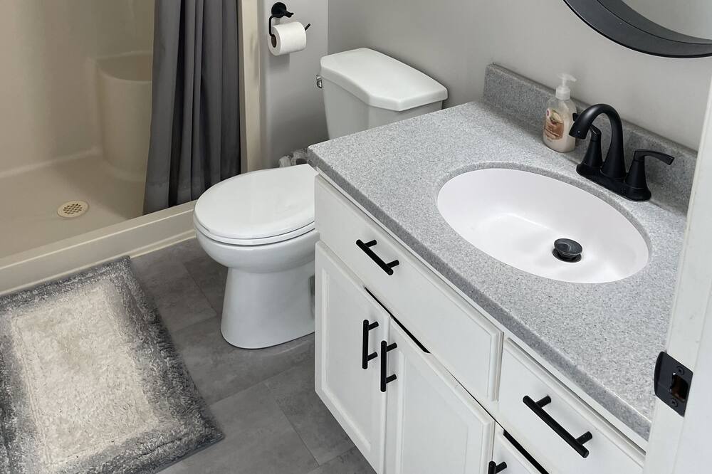 Photo of Bathroom in Okanagan-Similkameen