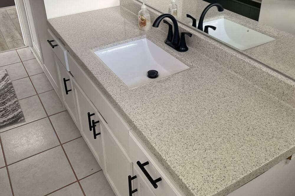 Photo of Kitchen in Okanagan-Similkameen