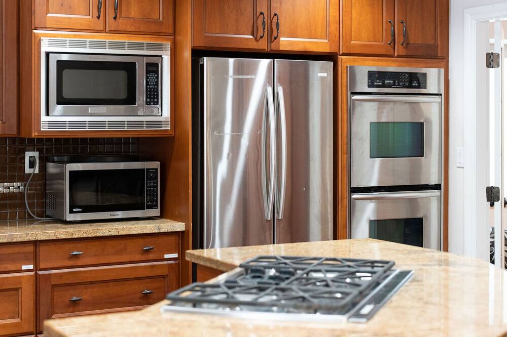 Photo of Kitchen in Surrey