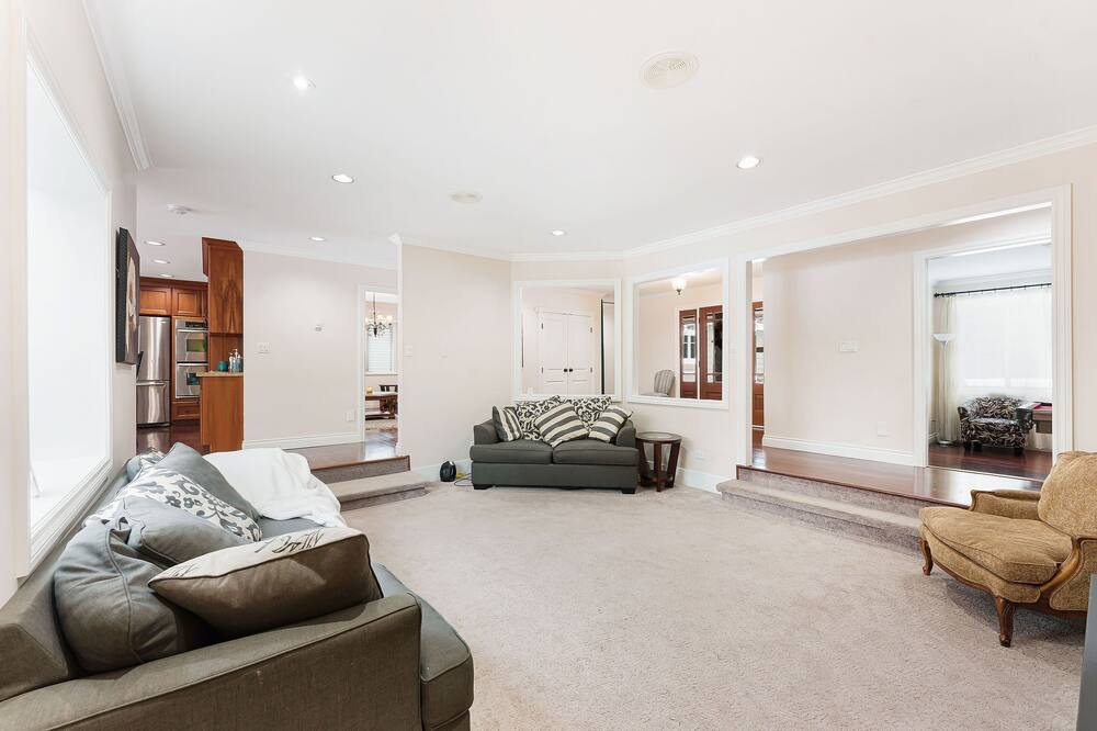 Photo of Livingroom in Surrey