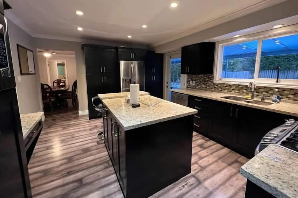 Photo of Kitchen in Delta