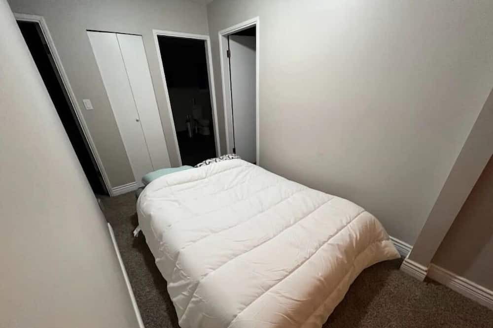 Photo of Bedroom in Delta