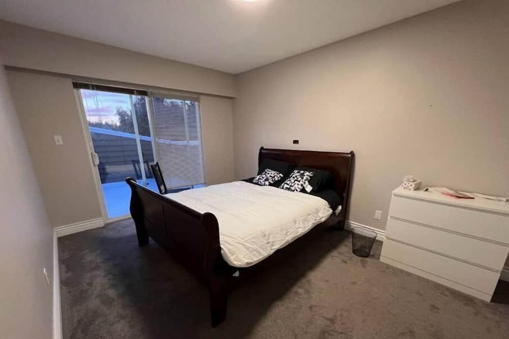 Photo of Bedroom in Delta