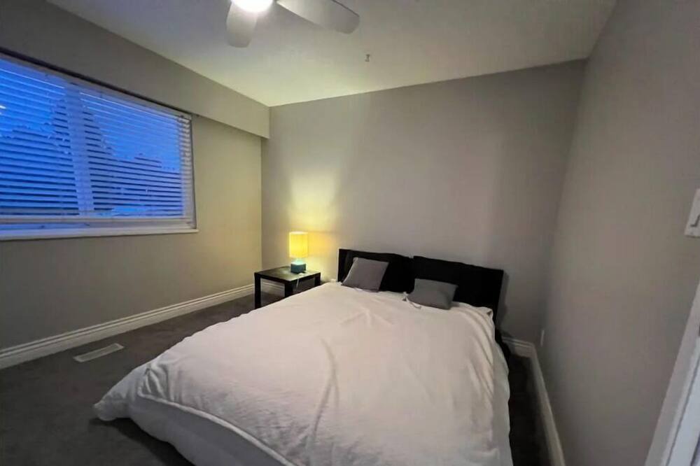 Photo of Bedroom in Delta