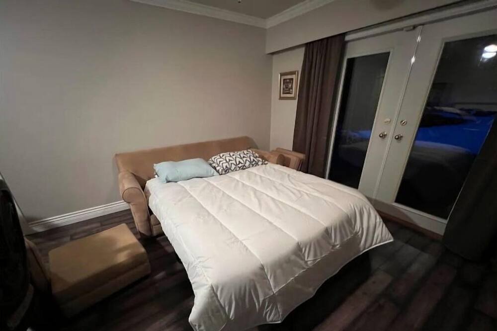 Photo of Bedroom in Delta