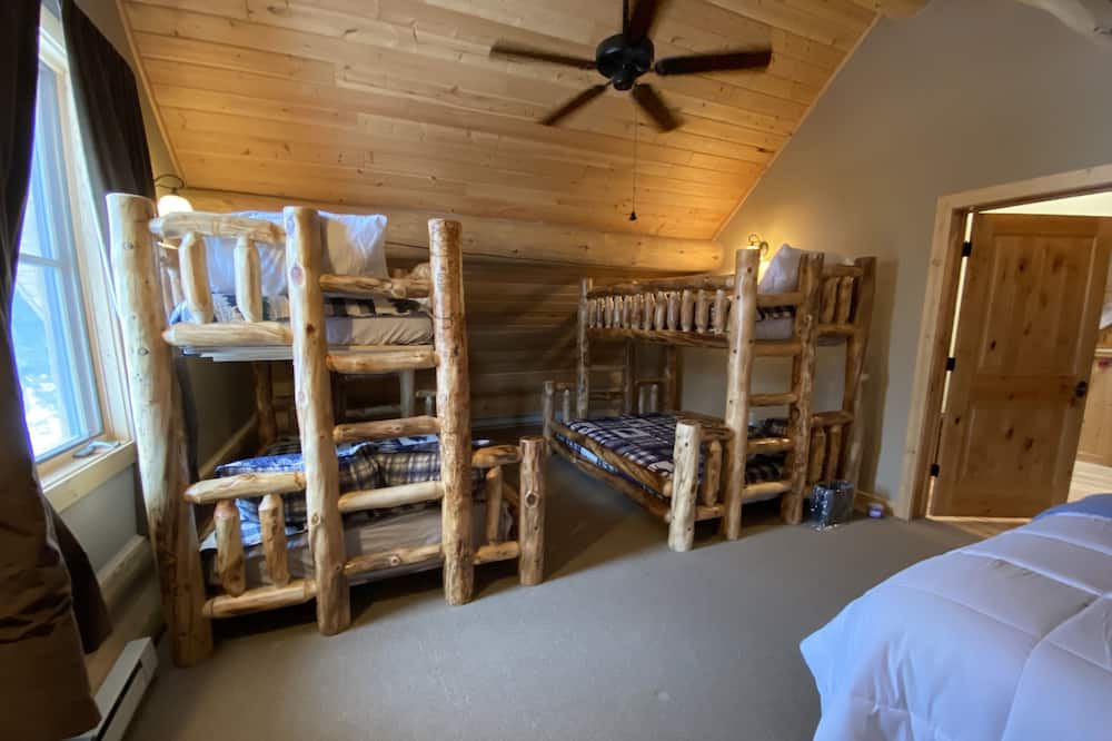 Photo of Bedroom in South Fork
