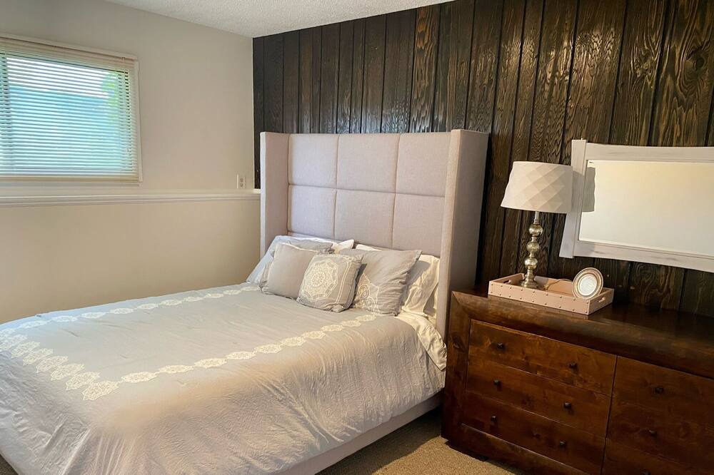Photo of Bedroom in Westbank