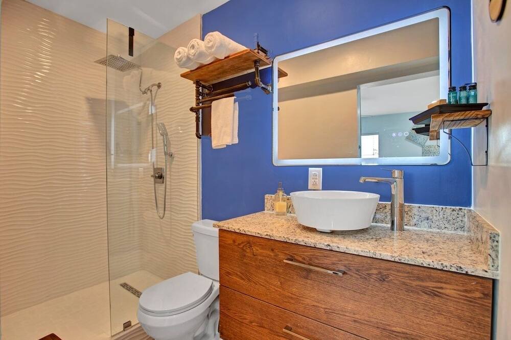 Photo of Bathroom in Pembroke Pines