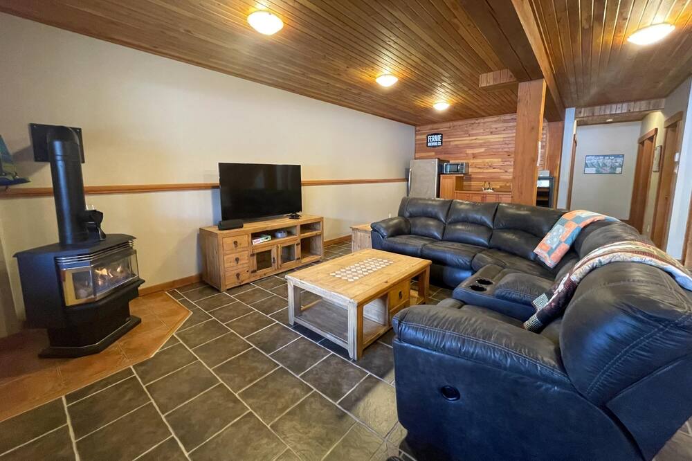 Photo of Livingroom in Koocanusa Ranch
