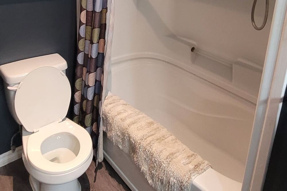 Photo of Bathroom in Drumheller