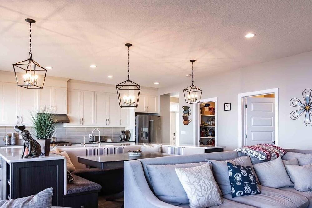 Photo of Livingroom in Central Alberta