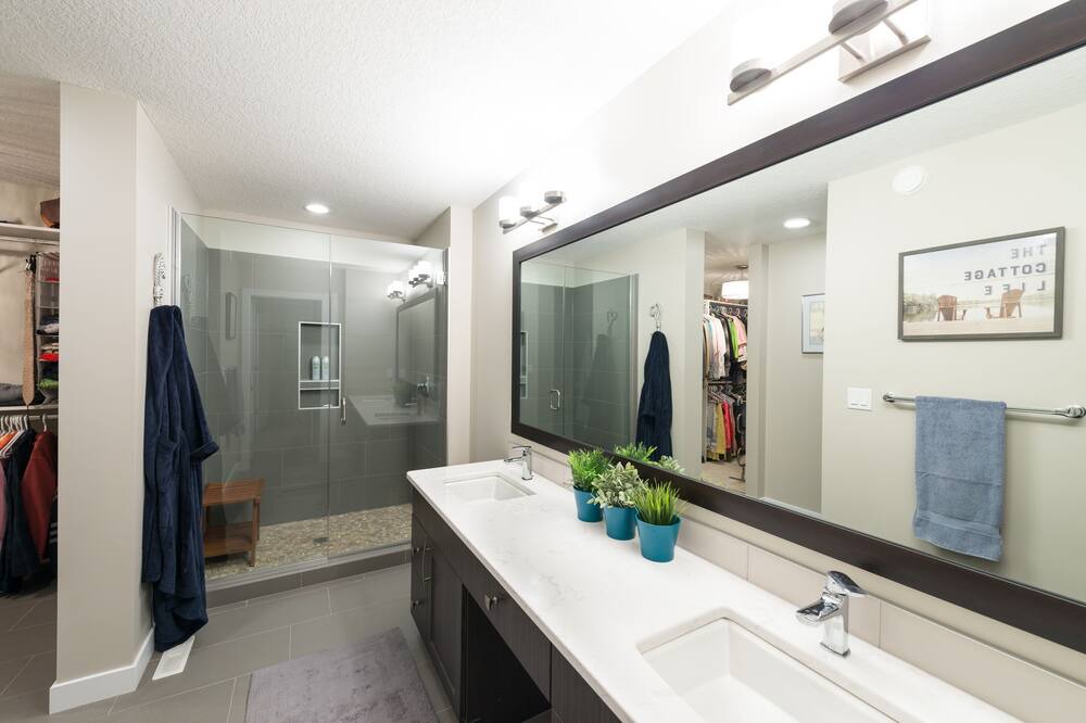 Photo of Bathroom in Central Alberta