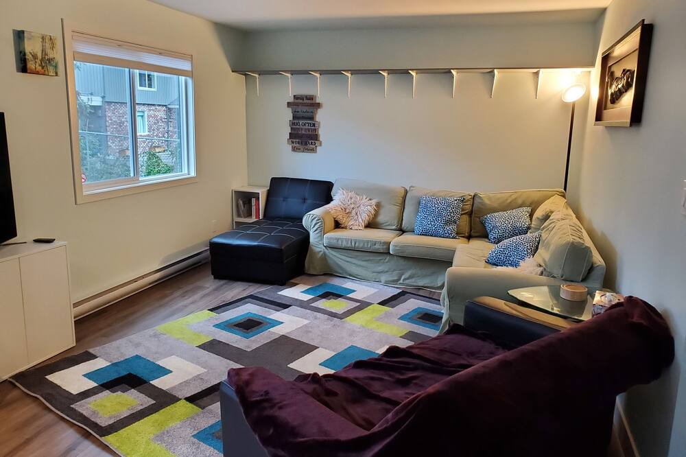 Photo of Livingroom in Black Creek