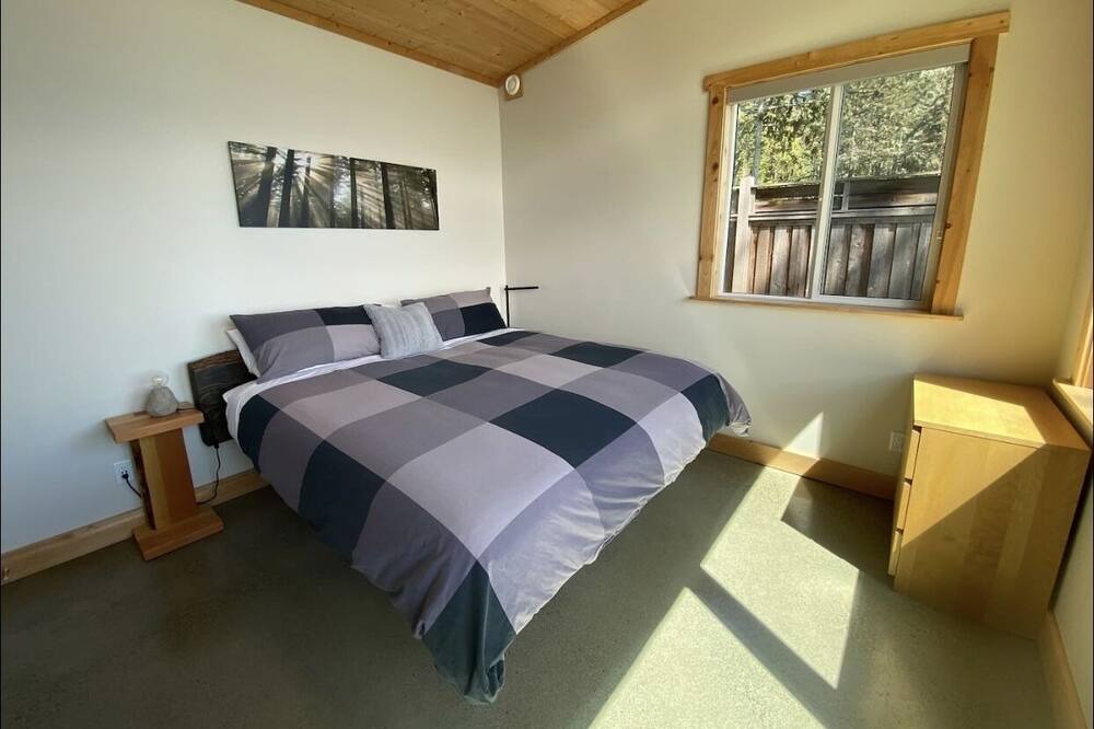 Photo of Bedroom in Sooke