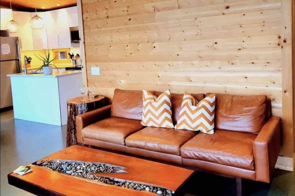 Photo of Livingroom in Sooke