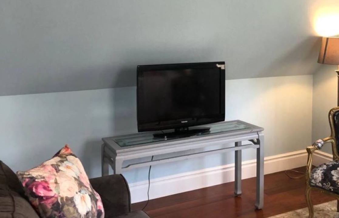 Photo of Livingroom in Metro Vancouver Regional District