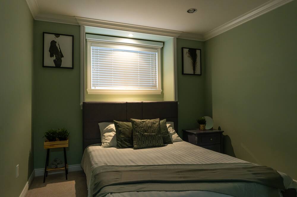 Photo of Bedroom in Delta