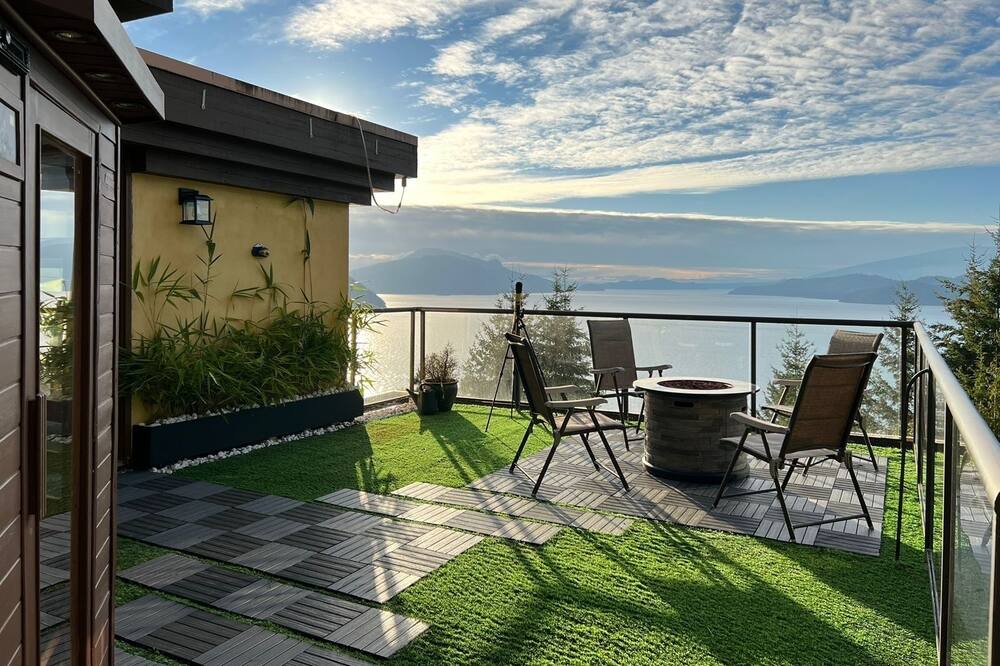 Photo of Outdoor in Lions Bay