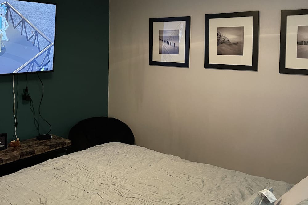 Photo of Bedroom in Lions Bay
