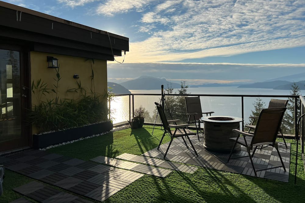 Photo of Outdoor in Lions Bay