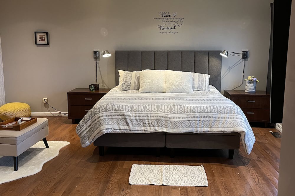 Photo of Bedroom in Lions Bay