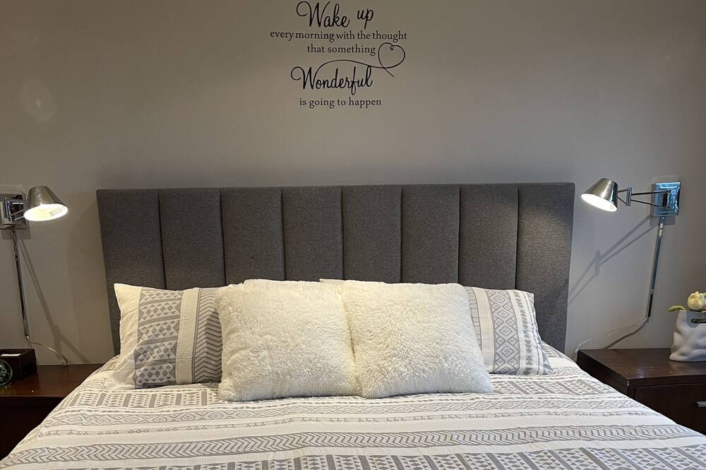 Photo of Bedroom in Lions Bay