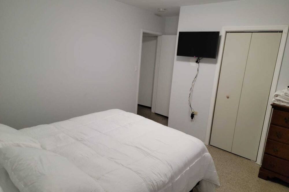 Photo of Bedroom in Harbor Village
