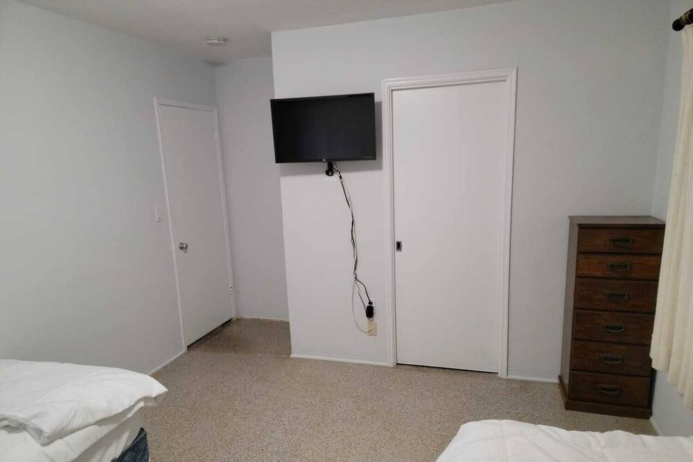 Photo of Bedroom in Harbor Village